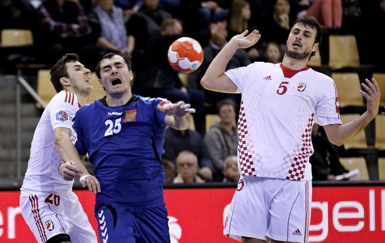 33-25. Det kunne være blevet endnu værre for Rusland i kampen mod Kroatien, hvis de kroatiske spillere havde holdt fokus. 
