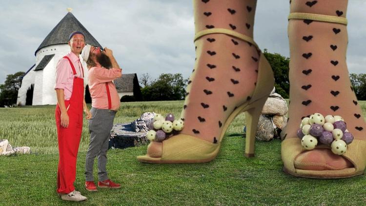 fantastic. Onkel Reje th. kommer med kulturanbefalinger til børn, hvor fantasien er i fokus.