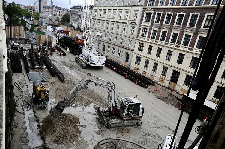stampesgade. En udtalelse fra embedslægen om støjgener i forbindelse med metrobyggeriet i Stampesgade (billedet) i dagtimerne blev sidste år brugt i forbindelse med en tilladelse til at bygge til kl. 22 eller i døgndrift på alle byggepladserne. 