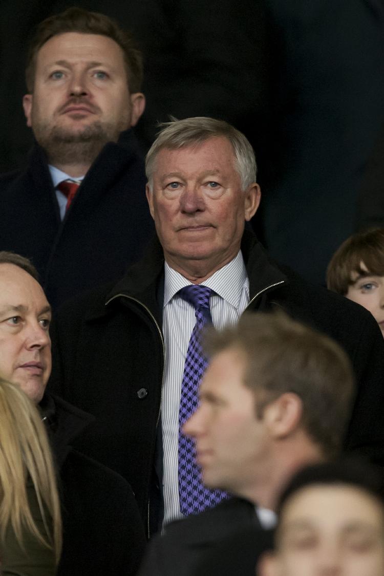 nødopkald. Manchester Uniteds tidligere manager, sir Alex Ferguson (midt), var på plads på hjemmebanen, da holdet leverede en blodfattig indsats mod bundholdet Sunderland. 