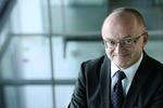 uvillig. PensionDanmark med Torben Möger Pedersen i direktørstolen bød højere på Dong-aktierne, men var ikke villig til at tage den risiko, som Goldman Sachs er. 