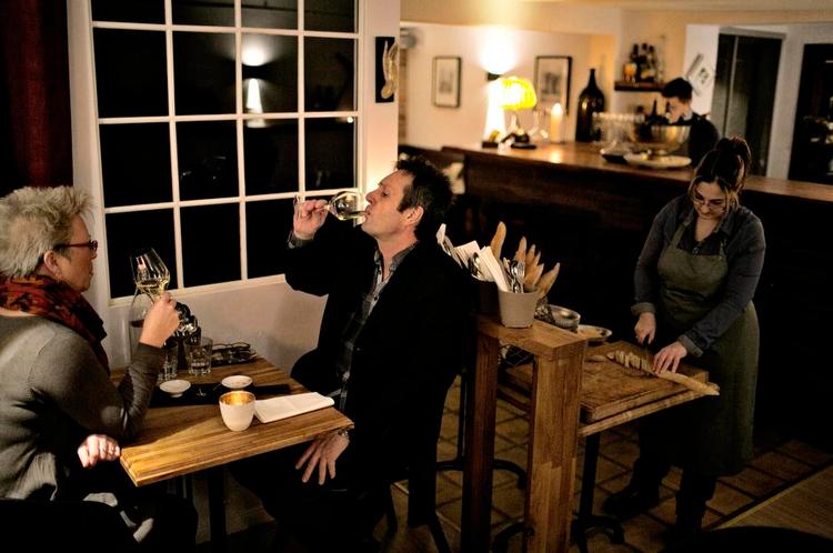Simpelt?  La Vigne er bedst, når køkkenet holder det, det lover: Enkel mad på fransk. 