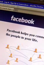 Cyberspace. Privatliv vs. offentligt rum på Facebook er endnu engang til diskussion. 