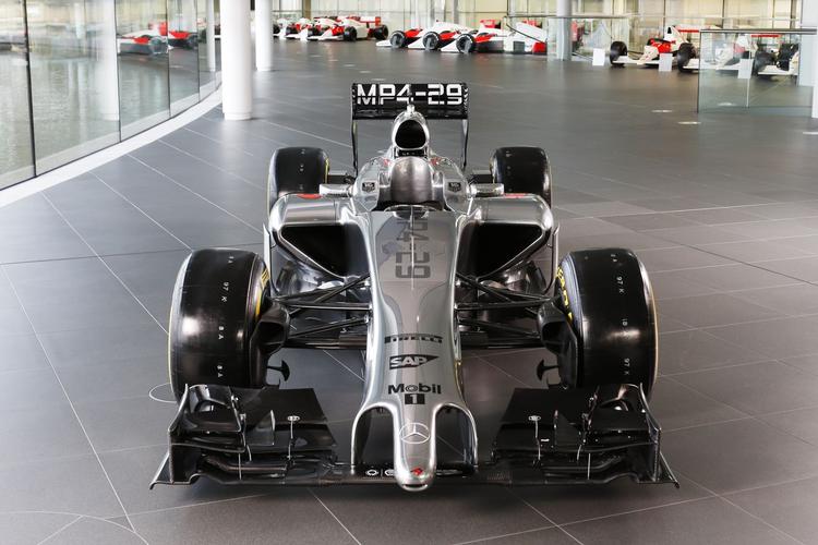 fuldblod. Kevin Magnussens nye racer til den kommende formel 1-sæson blev offentliggjort af McLaren fredag. 