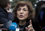 Forhandlinger. Bouthaina Shaaban, der er rådgiver for Bashar al-Assad, taler med pressen inden dagens forhandlinger. 
