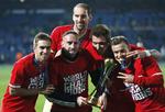 Verdensmestre. Bayern og anfører Philipp Lahm (tv) lukkede 2013 med at vinde VM for klubhold. Her jubler kaptajnen med Franck Ribery, reservemålmand Tom Starke, Mario Mandzukic og Xherdan Shaqiri, 