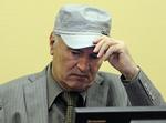 Afhøring. Den tidligere bosnisk-serbiske hærchef Ratko Mladic er i dag blevet tvunget til at vidne i retssagen mod sit politiske modstykke Radovan Karadzic. 