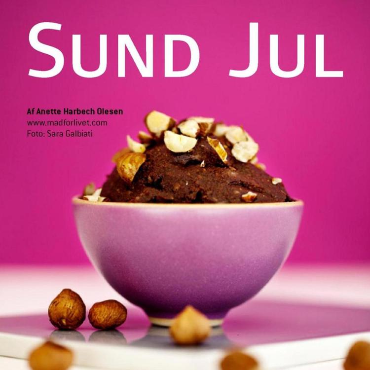 Gratis. Selvudgiverne er markant til stede på listen over Saxos populæreste e-bøger. Og de bliver ofte foræret væk. Det gjaldt i 2013 for nummer 1, 5 og 9 på listen. Anette Harbech Olesens 'Sund jul', Katinka Maya Vårs 'Ilden vågner' og Morten Klenøs 'Den tredje hund'. Klenøs roman koster i dag 19 kroner. 