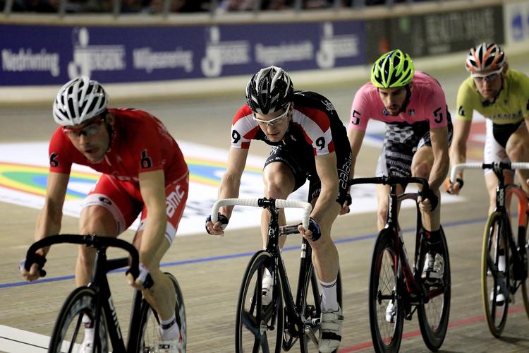 kontrakt. Marc Hester (nr. 9) er blevet del at en britisk satsning, der skal udfordre Team Sky. 