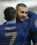 Frie. Franck Ribery og Karim Benzema kunne have fået deres karrierer smadret i tilfælde af dom. En skyldig-afgørelse kunne have givet op til tre års fængsel. 