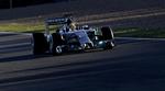 test. Den tidligere verdensmester, Lewis Hamilton, på vej rundt på banen i Spanien. 