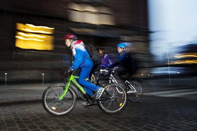 FORÆLDREANSVAR. Turen til skolen er et første skridt på vej mod at blive rigtig cyklist, og det kan kun forældrene sætte i værk. 