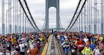 storby til fods. Mange danskere har allerede oplevet New York med et par løbesko som fodtøj til New York Marathon. Nu skal feriens udfordringer være længere og mere strabadserende. 