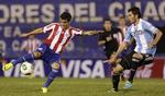 Ny. Nunez (tv) har bl.a. scoret for Paraguay i VM-kvalifikationen mod Argentina. 