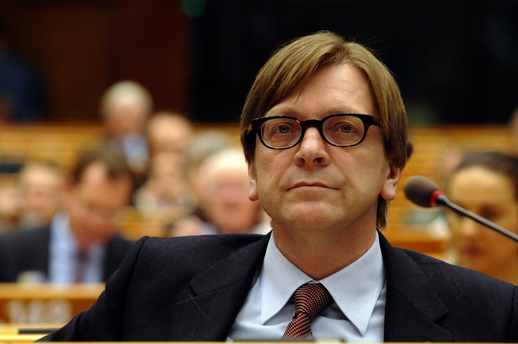 barrosos afløser? Europas liberale parti, Alde, har på et møde i Bruxelles i dag valgt den tidligere belgiske premierminister og nuværende europarlamentariker Guy Verhofstadt som deres spidskandidat og bud på, hvem der skal være ny formand for EU-kommissionen til efteråret. - Foto: 