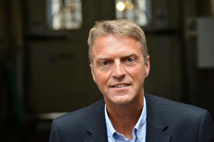 FORÆLDREANSVAR. Claus Hjortdal fra Skolelederforeningen vil have, at forældrene får større respekt for lærerne. Ellers hjælper sanktioner overfor elever ikke, mener han. 