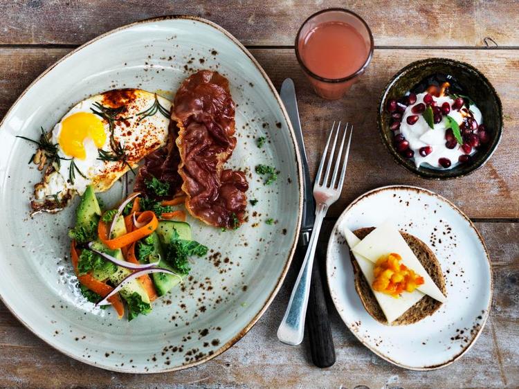 Nytænkning. Tænk ud af boksen - befri og berig din brunch. 