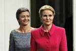Økonomi. Statsminister Helle Thorning-Schmidt (S) og økonomi- og indenrigsminister Margrethe Vestager (R) ved pressemødet, hvor der i går blev udtrykt optimisme over situationen på boligmarkedet. 