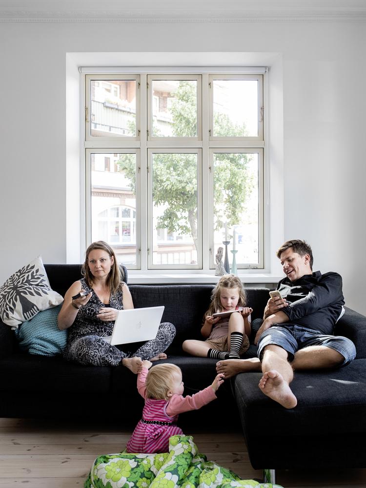 NEDGANG. Trods familien Danmarks brug af net, kabeltv og mobil falder TDC's omsætning, viser regnskabet for 2013. (arkivfoto) 