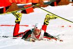 Fald. Bjørn Dæhlie - her ved målstregen på 50 km i Nagano i 1998 - vandt alle sine medaljer i en periode, hvor det ikke var muligt at teste pålideligt for det forbudte stof epo. Så sent som for et år siden blev han hængt ud som dopingsynder i en svensk tv-dokumentar. 