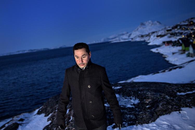 E-mailfejl. Lederen af Partii Inuit, Nikku Olsen, som KNR's webredaktør i en intern e-mail sammenlignende med Adolf Hitler. 