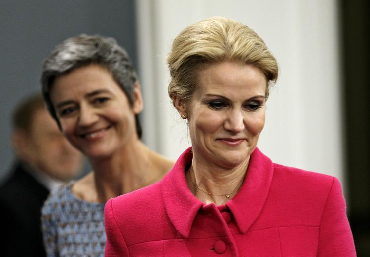 Det er kun 53 dage siden, Helle Thorning-Schmidt sidst aflagde dronningen besøg for at præsentere sin nye fødevareminister, justitsminister, udenrigsminister og skatteminister. Dengang sagde hun, at hun håbede, at det blev hendes sidste rokade. 