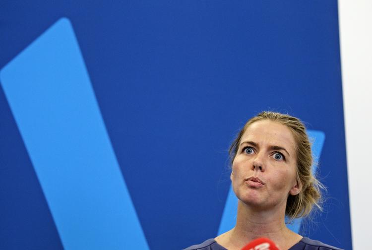 »Jeg kan ikke se, hvordan jeg skal få et liv med et lille barn til at hænge sammen med et liv som europapolitiker med flere dage om ugen i Bruxelles eller Strasbourg«, siger Ellen Trane Nørby i en pressemeddelelse. 