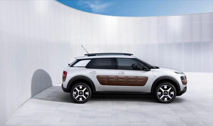 Slagsikker. Hen langs siderne er Citroën C4 Cactus beskyttet mod buler og skrammer. 