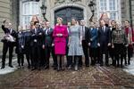 Ministre. Statsministeren præsenterer sin nye regering bestående af S og R. 