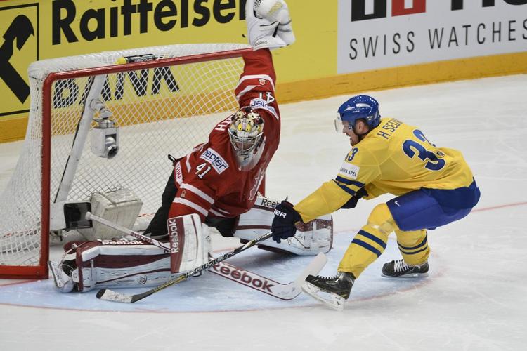 OL. Henrik Sedin (th) bliver svær at undvære for de svenske verdensmestre. 