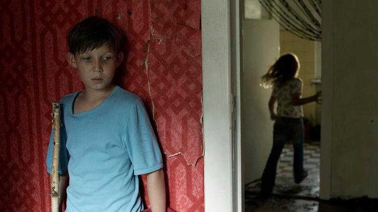 I klemme. Tyske Ivo Pietzcker er et fund i rollen som 10-årige Jack, der ryger på børnehjem. 