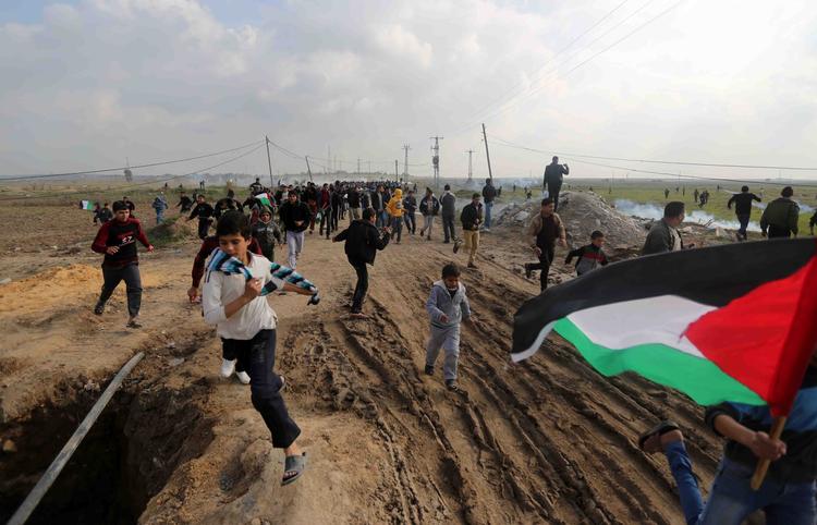 Gaza. Mogens Lykketoft har fået indrejseforbud til Gaza, fordi han modsat sædvane ikke også har arrangeret et møde med repræsentanter fra Israel. 