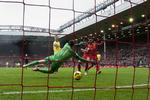 Afklapsning. Arsenal blev spillet ud af Anfield i lørdags. 