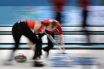 Stenkast. Danmark vandt knebent over russerne i curling med 11-10 i Sotji. 