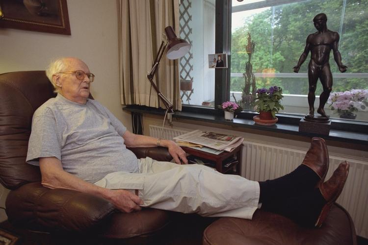 Dødshjælp. Aktiv dødshjælp burde være lovligt i Danmark. 