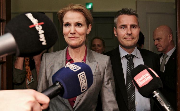 Sladder. Der er intet sensationelt i at kalde statsministeren for en Barbie dukke og finansminister Bjarne Corydon for Ken, mener Rune Lykkeberg. 