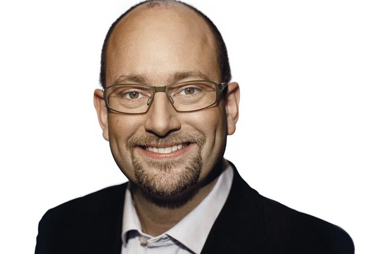 Holdspil. Rasmus Prehn fik på dagens gruppemøde i Socialdemokraterne en reprimande for sit »soloridt« i Politiken. 