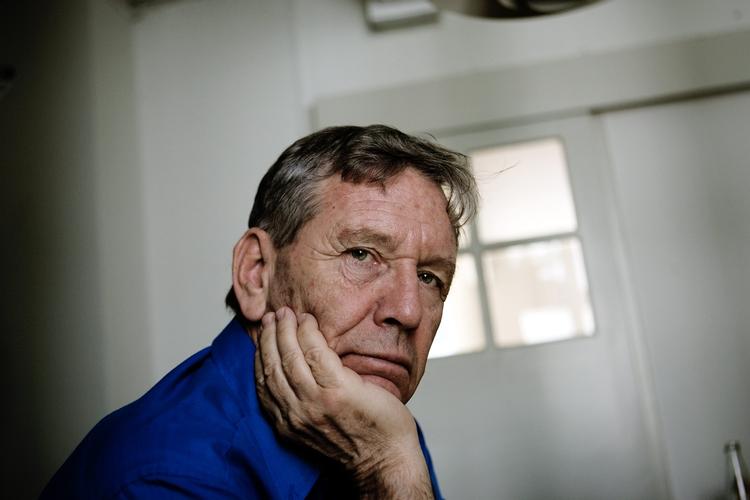 Fællesskab. Den israelske forfatter Amos Oz har selv boet i kibbutz gennem 30 år. 