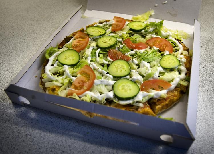 Smil. Hungry.dk bruger big data til at sikre kunderne en god service. Så når man bestiller kebabpizzaen, kan man være sikker på, at firmaet bag ikke har en sur smiley. 