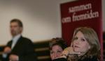 HEMMELIGHEDER. Bogen 'Den hemmelige socialdemokrat'  fortæller blandt andet detaljeret om optakten til kampvalget om formandsposten hos Socialdemokraterne i 2005 mellem Helle Thorning-Schmidt og Frank Jensen. 