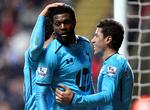 MÅLSCORER. To mål og en andel i et tredje gjorde Emmanuel Adebayor til en afgørende faktor for Tottenham. 