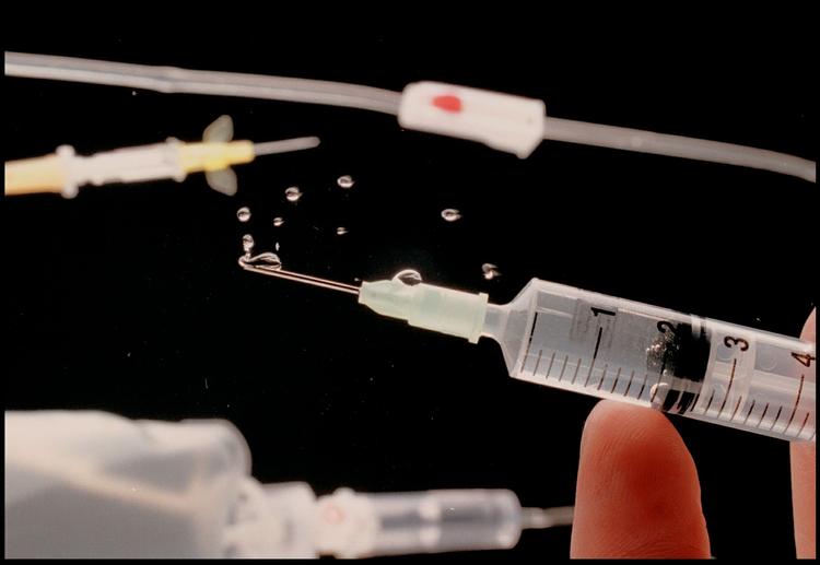 Dødshjælp. Belgien var et af de første lande i verden til at tillade aktiv dødshjælp. Nu er de på nippet til også at blive forgangsland indenfor aktiv dødshjælp for børn. 