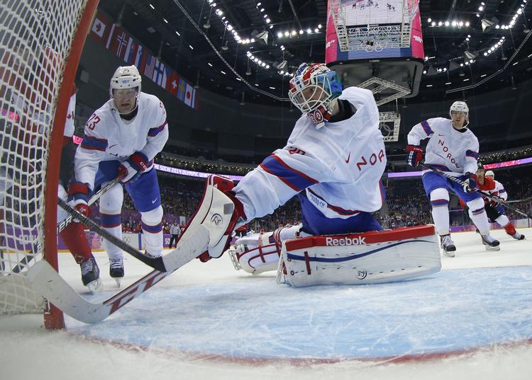 Is. Norge pressede Canada men favoritterne endte med at vinde som ventet. 
