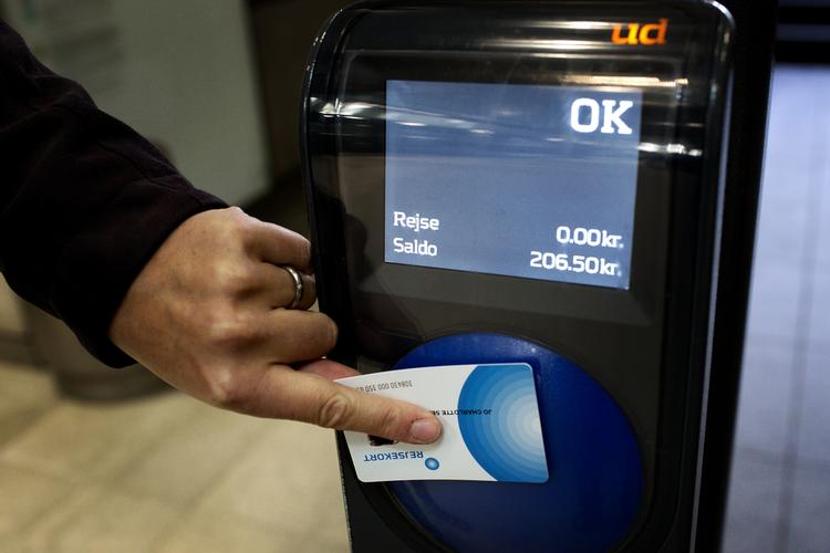 dumpekarakter. En ny undersøgelse giver Rejsekort en karakter på 57 i en internationalt anerkendt testmetode. Det er tæt på dumpegrænsen og kan oversættes til karakteren 02 på en dansk karakterskala. 