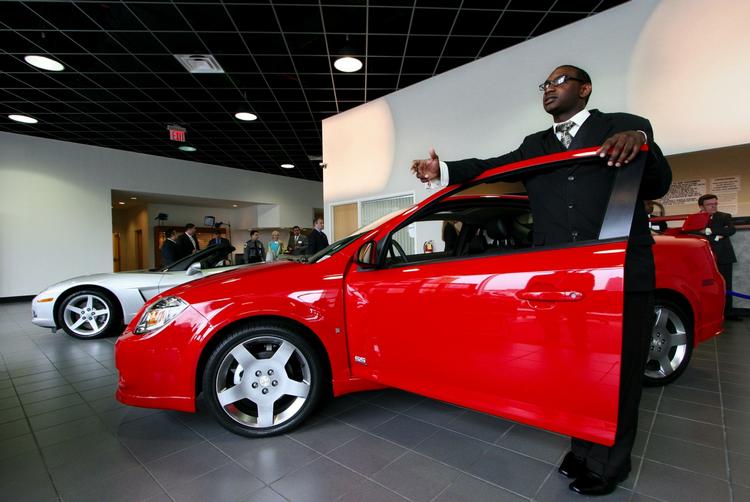 FARLIGT. Der er noget galt med tændingslåsen på bl.a. denne model, Chevrolet Cobalt fra 2005-2007 - og nu skal 800.000 af General Motors biler have skiftet tændingslåsen. 