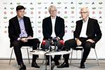 Kritik. Lars Berendt (tv) afviser, at DBU ikke tager spørgsmålet om homoseksuelle i fodbold alvorligt. 