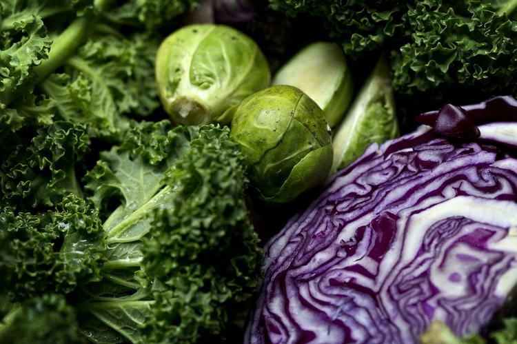 kemimad. Fødevareindustrien bruger for mange kemikalier, der sættes i forbindelse med udviklilngsvanskeligheder hos børn, siger danske forskere i ny undersøgelse. 