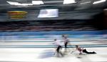 UBESEJRET. Canada måtte bruge en ekstra ende for at bevare sin status som ubesejret, da USA i tiende ende stjal et point og udlignede til 6-6, men Jennifer Jones afgjorde kampen i ekstra enden. 