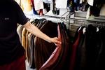 Aftale.Dansk Erhverv og HK Handel er blevet enige om ansættelses- og lønvilkårene i de næste tre år for 110.000 butiksansatte. 