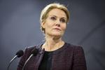Hemmelig. Ifølge den anonyme forfatter er partiet meget topstyret af formanden, statsminister Helle Thorning-Schmidt, og, som der står, hendes livlæge, finansminister Bjarne Corydon, mens folketingsgruppens tre kaffeklubber indbyrdes kæmper for at få de bedste magtlunser til netop deres fraktion. 